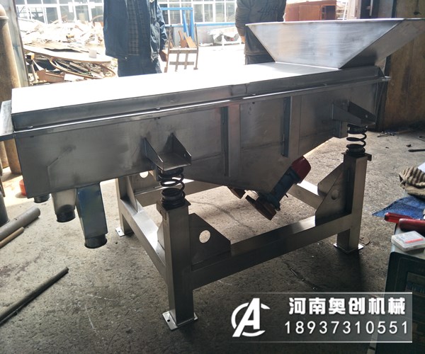 石英砂直線篩的的不同材質(zhì)大概價(jià)格是多少？