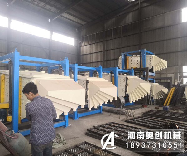 篩石頭用的震動篩子一般用的是那種振動篩？